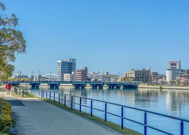 広島市東区の豊かな環境で行う腰痛予防ストレッチ